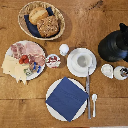 Gaestezimmer Im Familienweingut Raeder 3* Hillesheim (Mainz-Bingen)