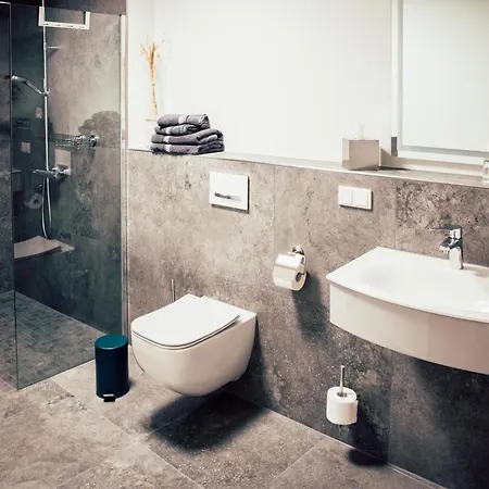 Gaestezimmer Im Familienweingut Raeder ベッド・アンド・ブレックファスト Hillesheim (Mainz-Bingen)